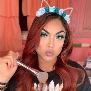 Meet your Posher, Ana